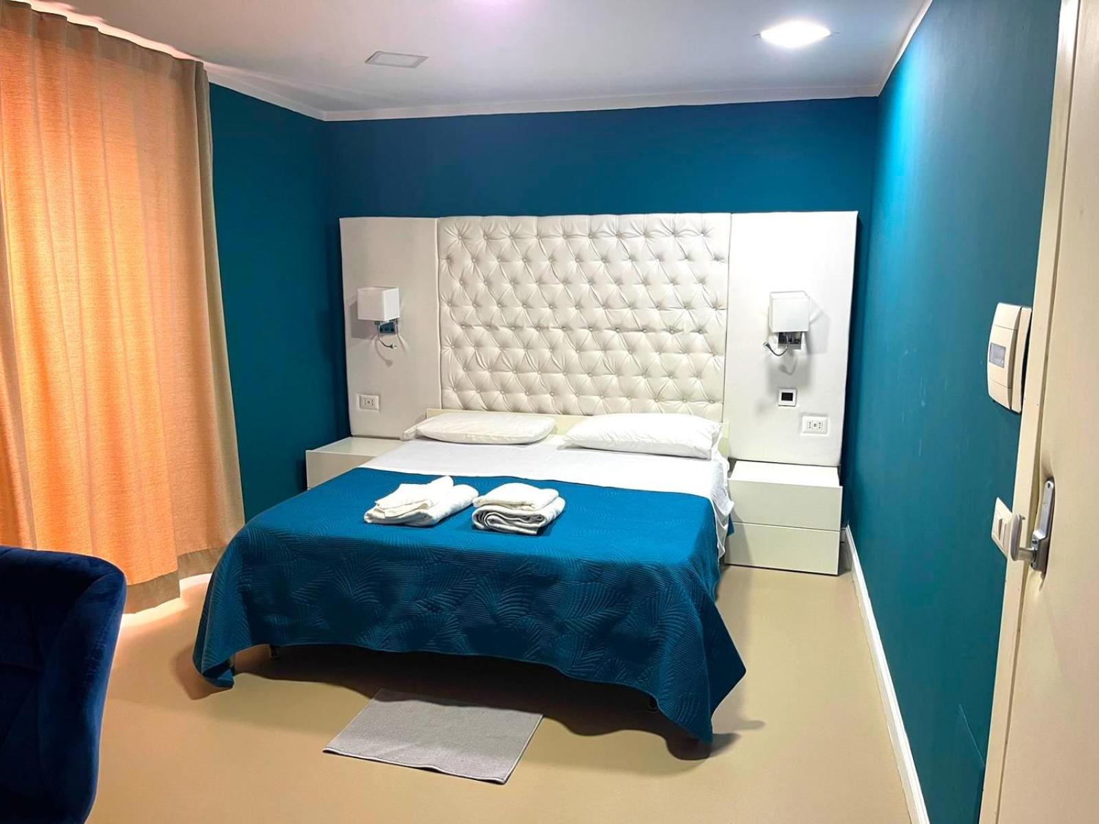 Bed And Breakfast Napoli Centro Storico Exterior foto