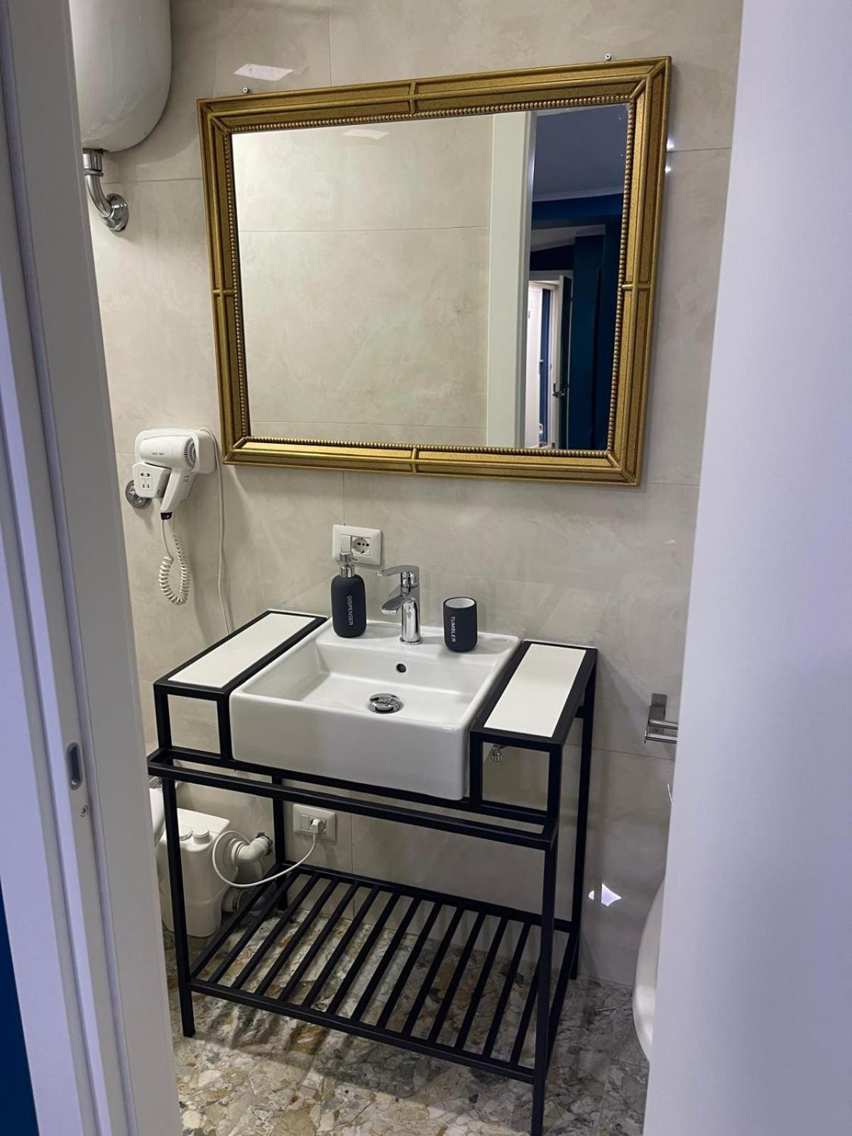 Bed And Breakfast Napoli Centro Storico Exterior foto